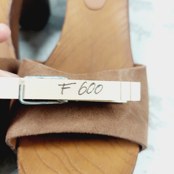 New Steve Madden Alabama Platform Suede Brown Strap Wooden Studded Sandals F600 - Picture 11 of 11